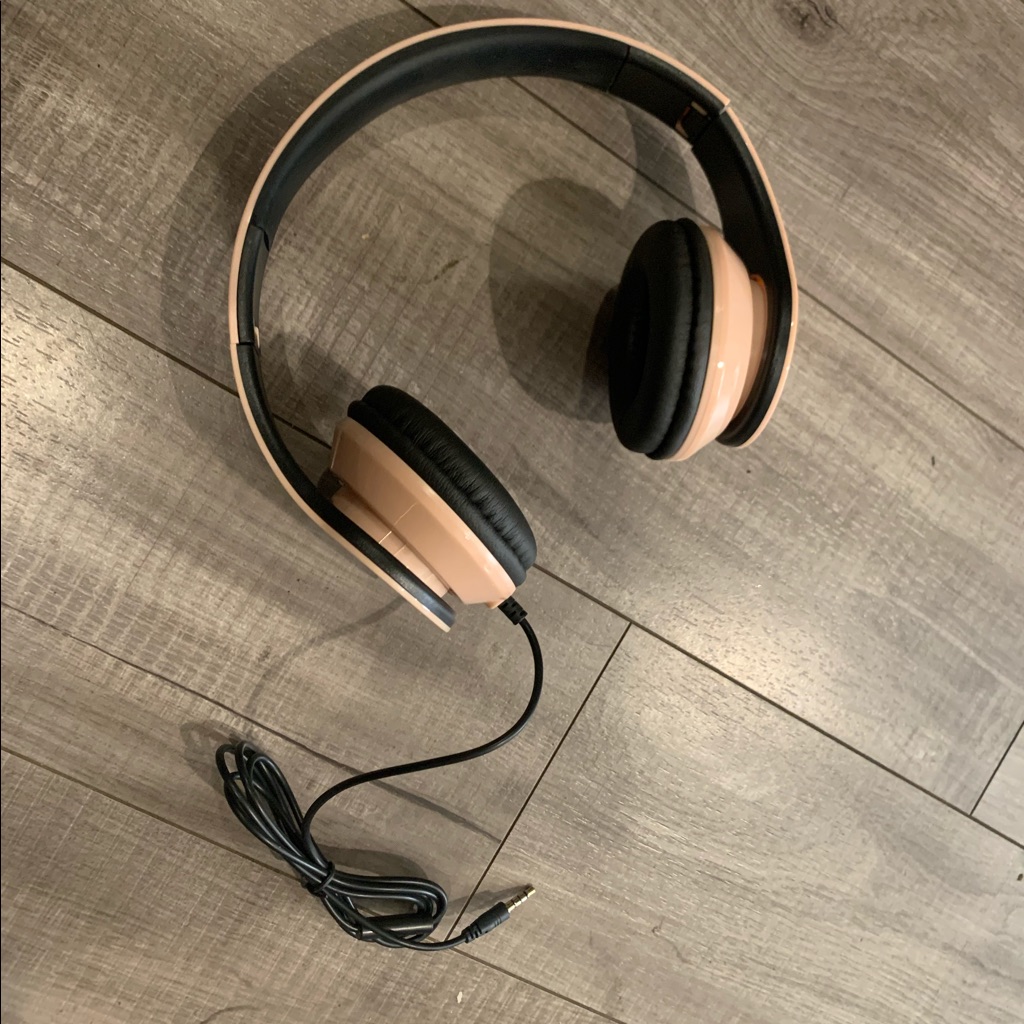 Millenial Pink Apple Ipad Headphones